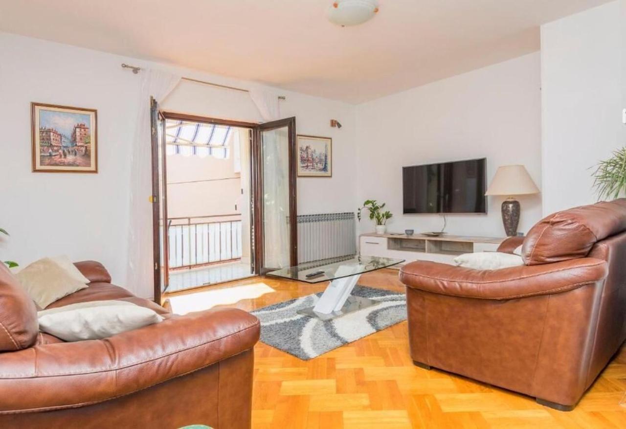 Apartments Sime Rogoznica  Bagian luar foto